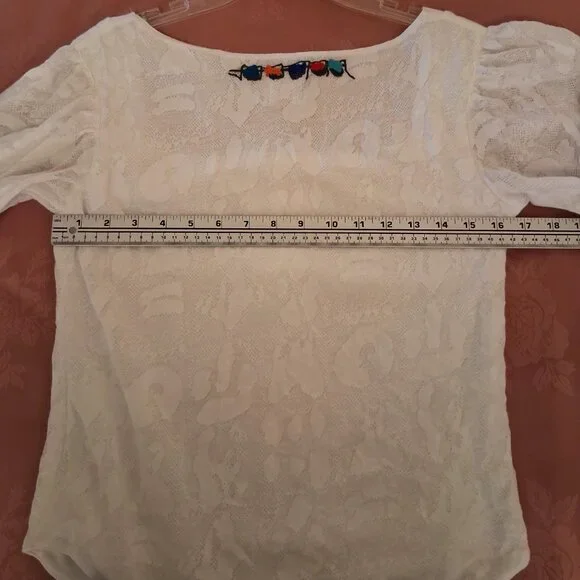 NWOT Aventures des Toiles Women’s White Ruffle Lined Blouse Top ¾ Sleeve 6 - Picture 9 of 11